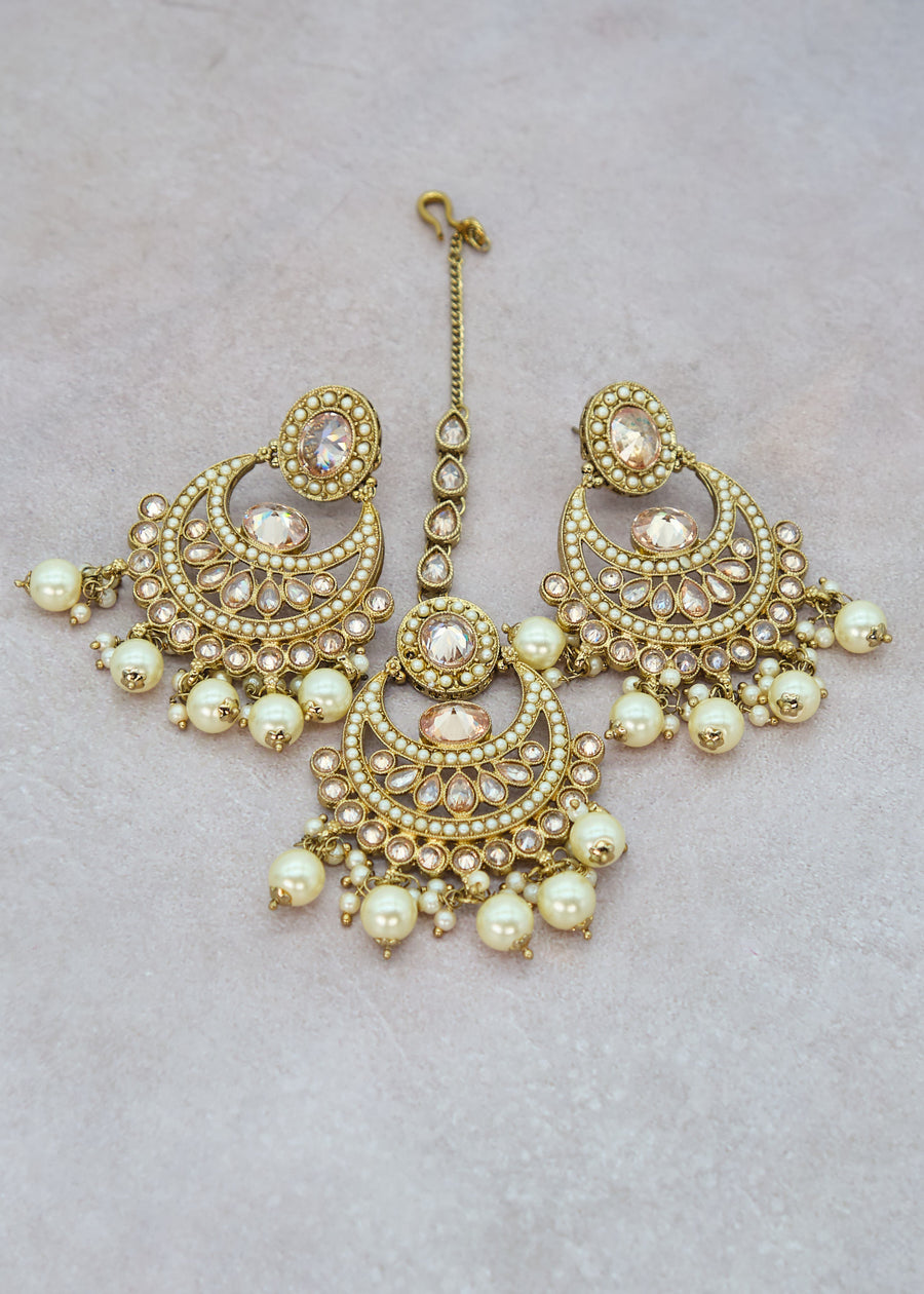 Nyra Polki Earrings With Tikka Set - Pearl
