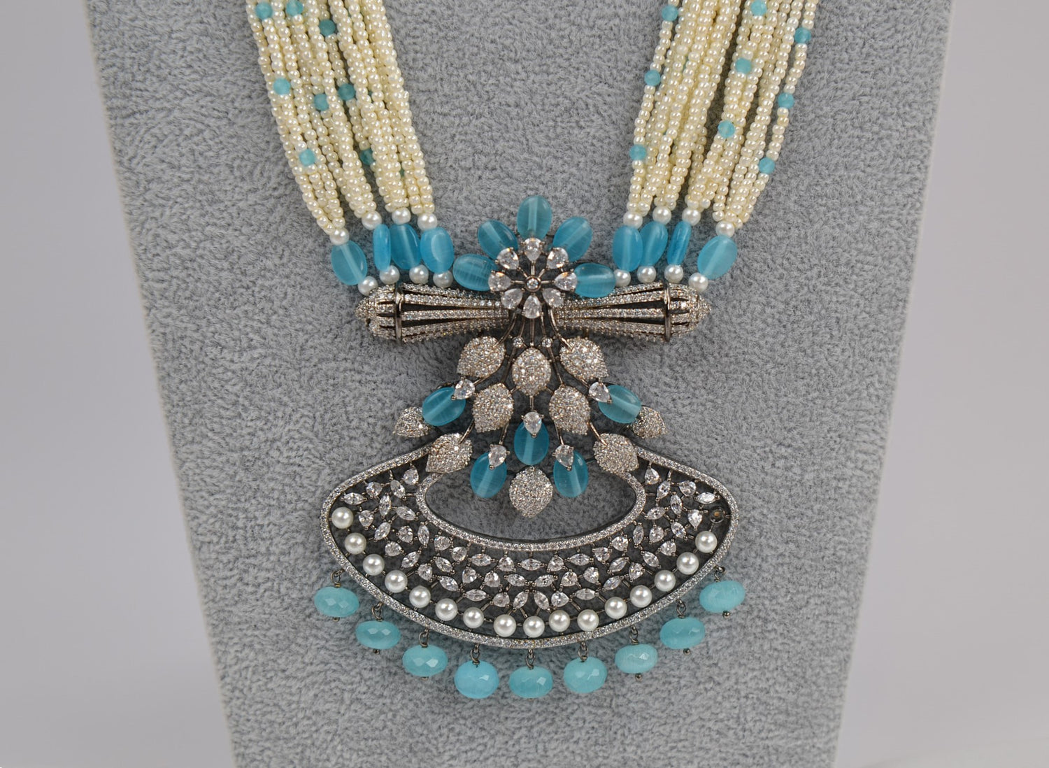 Aqua Blue Luxurious Victorian Long Necklace Set