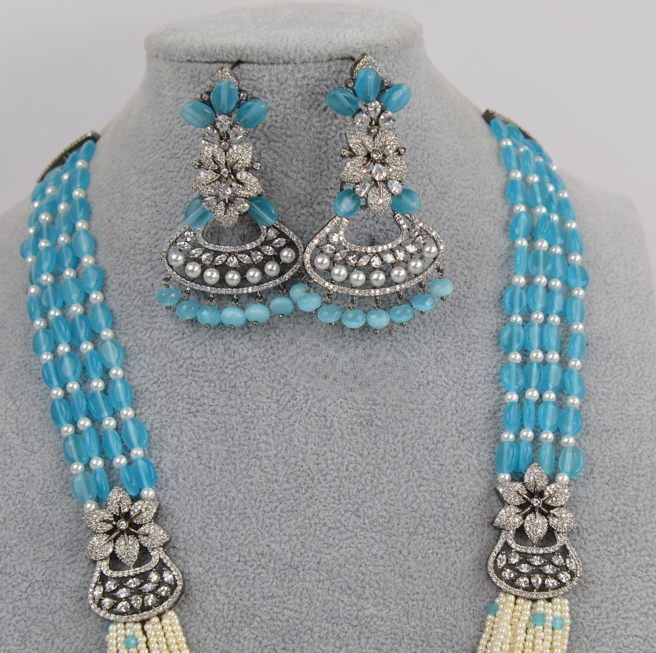 Aqua Blue Luxurious Victorian Long Necklace Set