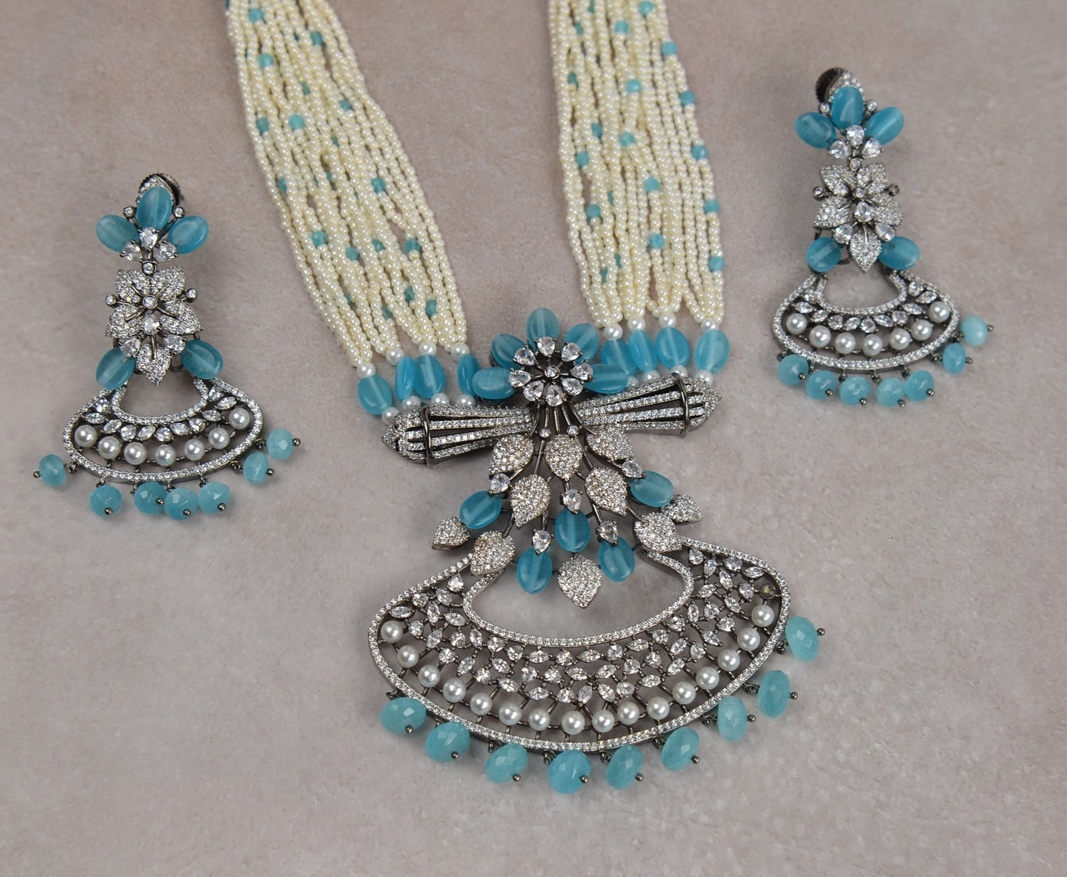 Aqua Blue Luxurious Victorian Long Necklace Set