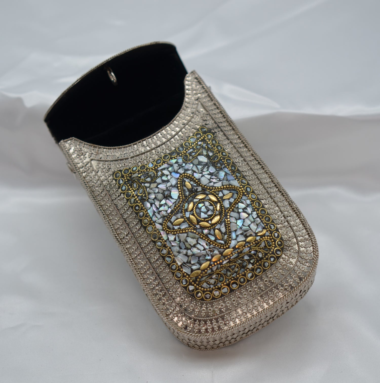 Mosaic Mobile Clutch - White With Silver
