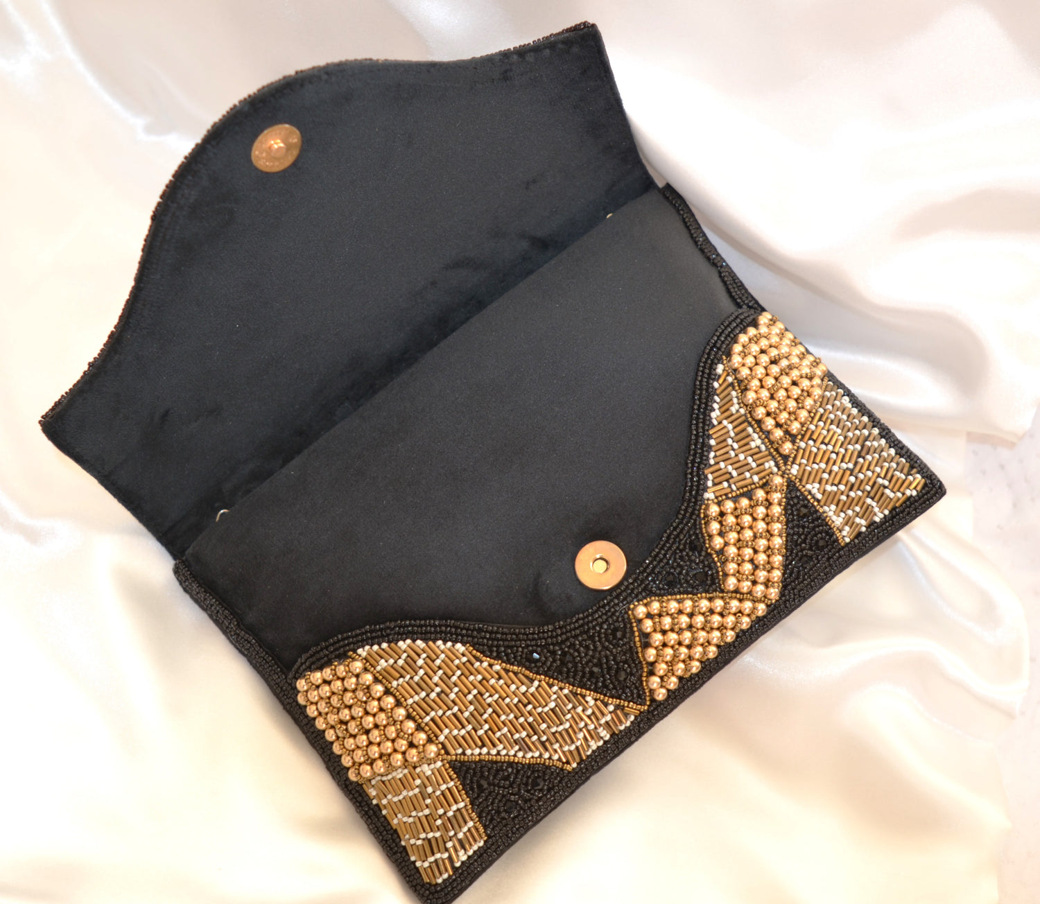 Lasa Beaded Envelope Clutch - Black