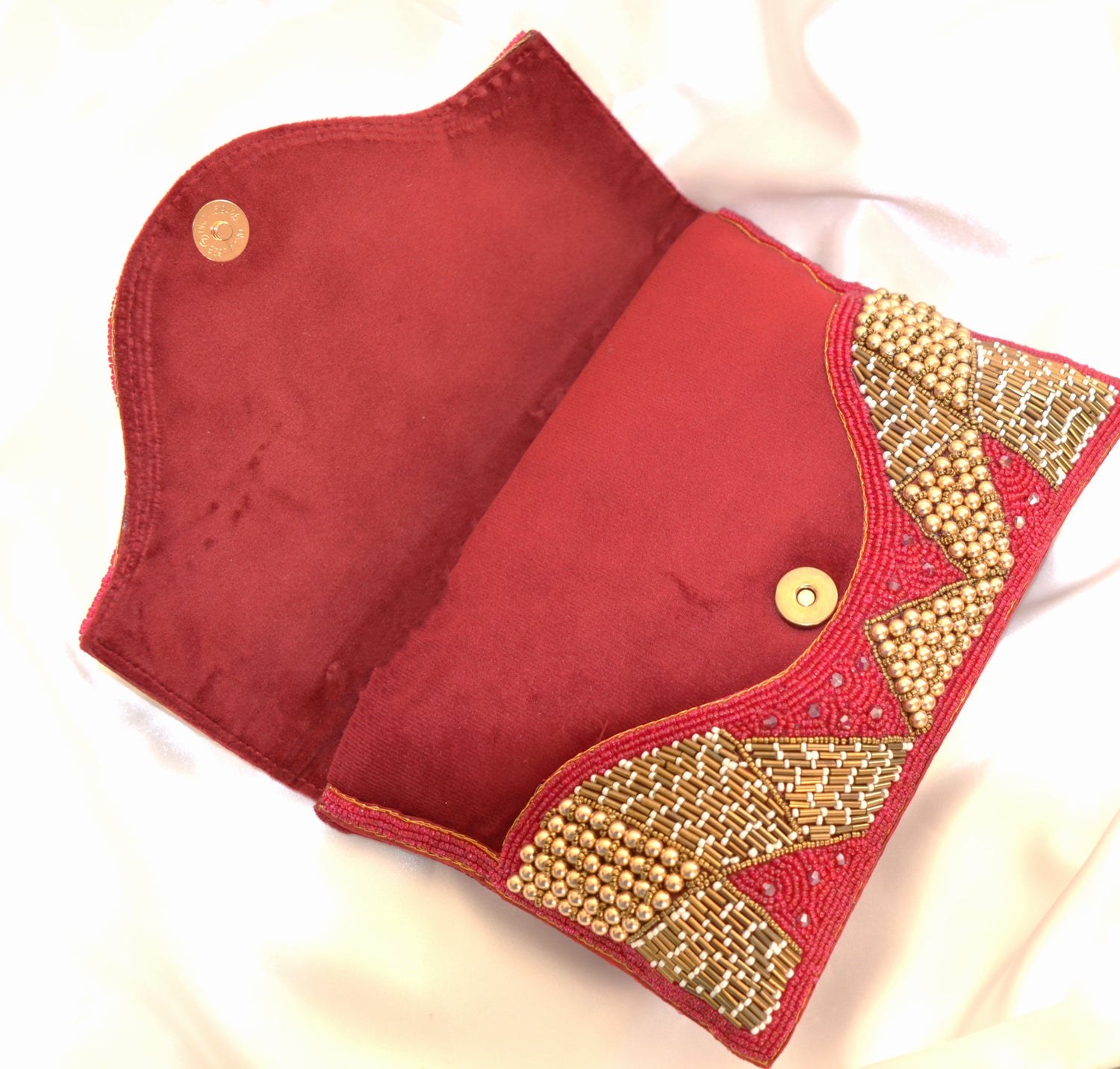 Lasa Beaded Envelope Clutch (Red)