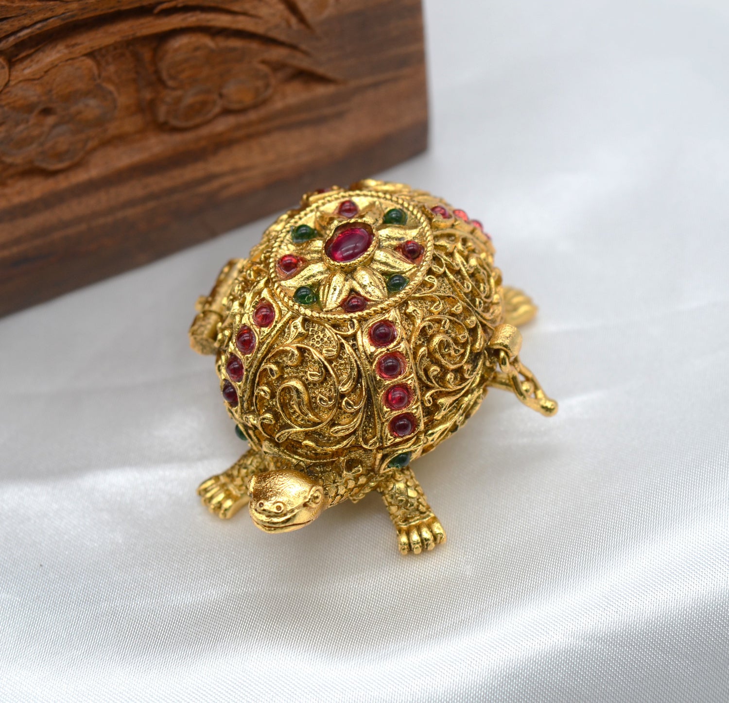 Tortoise Design With Kemp Stone Sindoor Box