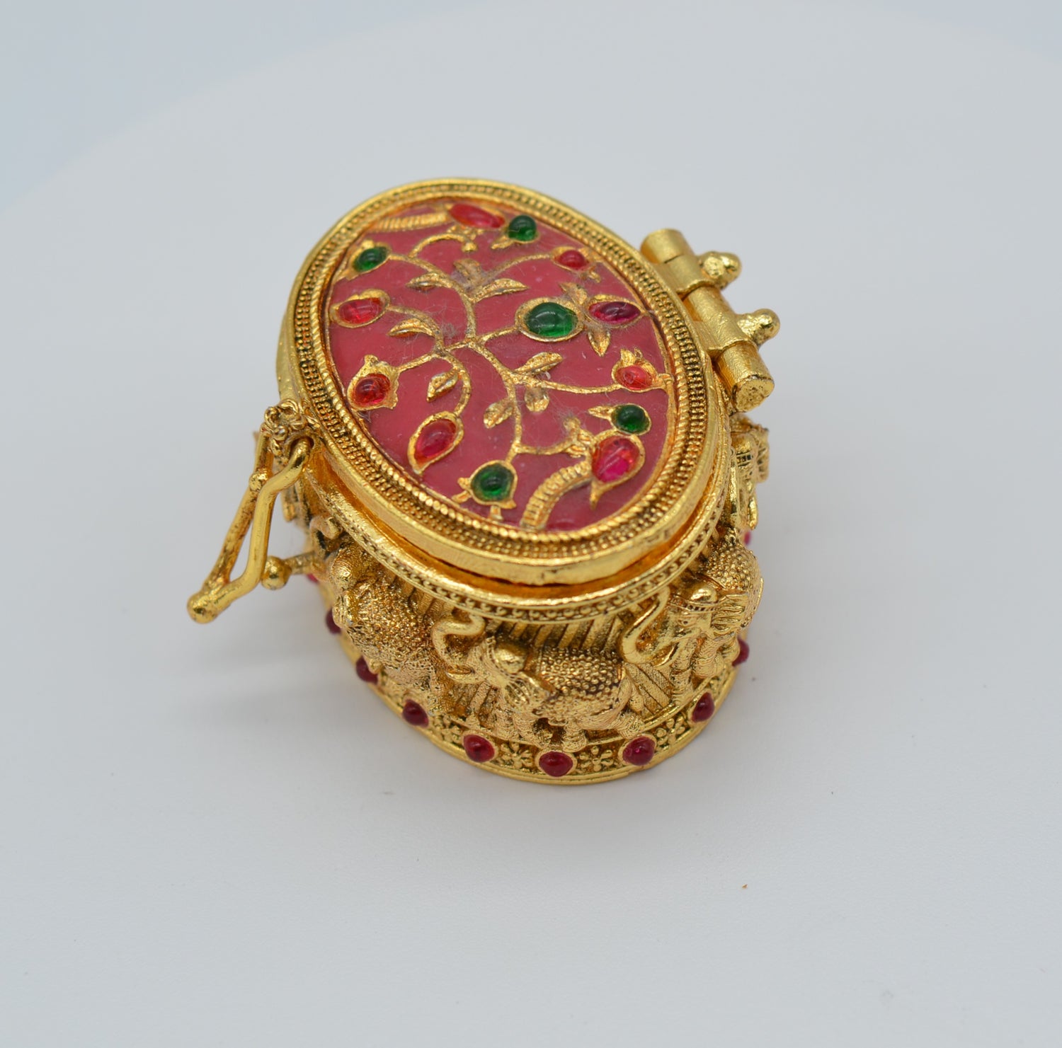 Oval Shape Stone Sindoor Box with Elephant Carving