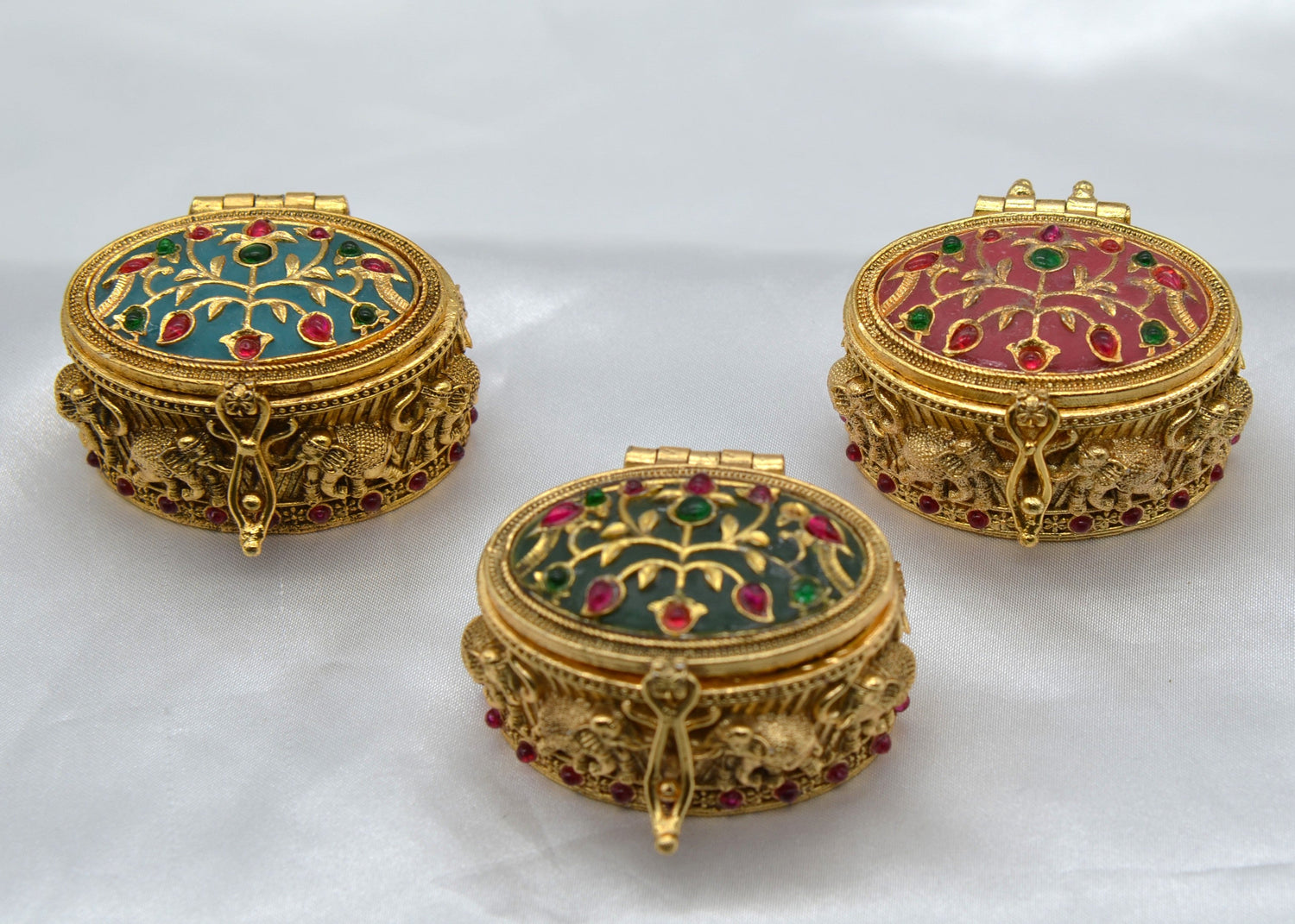 Oval Shape Stone Sindoor Box with Elephant Carving