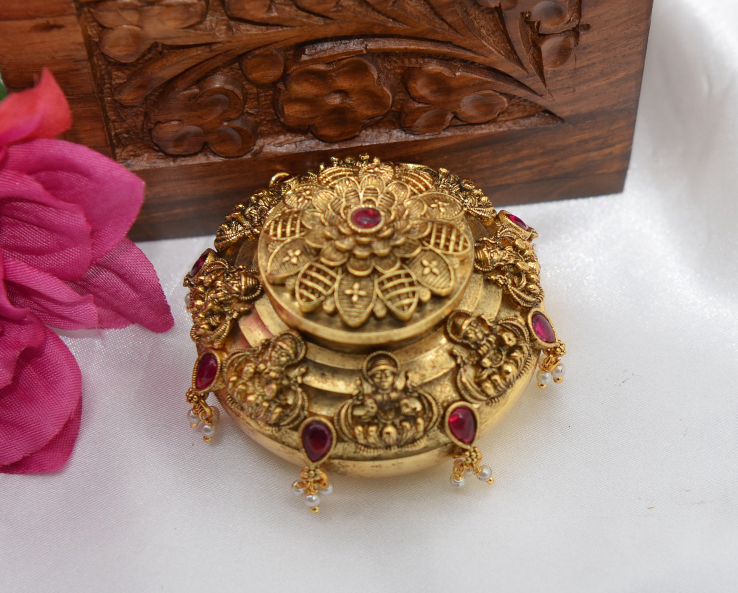 Antique Gold Round Shape Lakshmi Sindoor Box