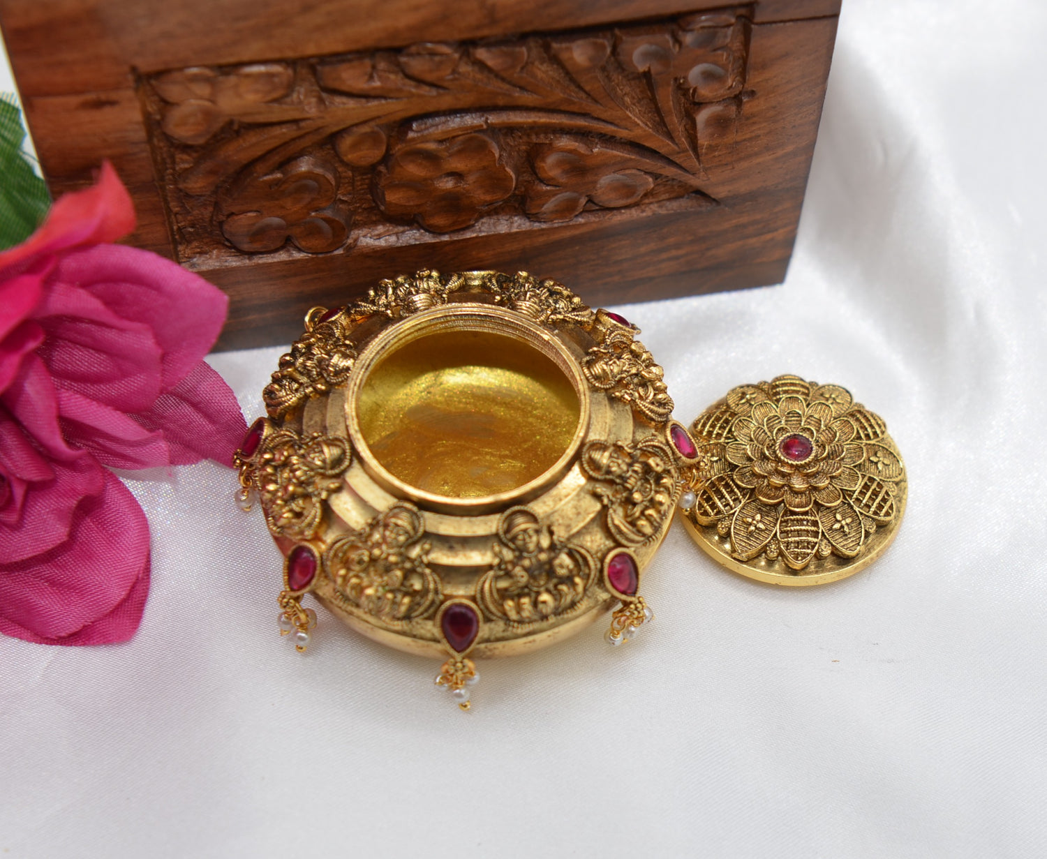 Antique Gold Round Shape Lakshmi Sindoor Box
