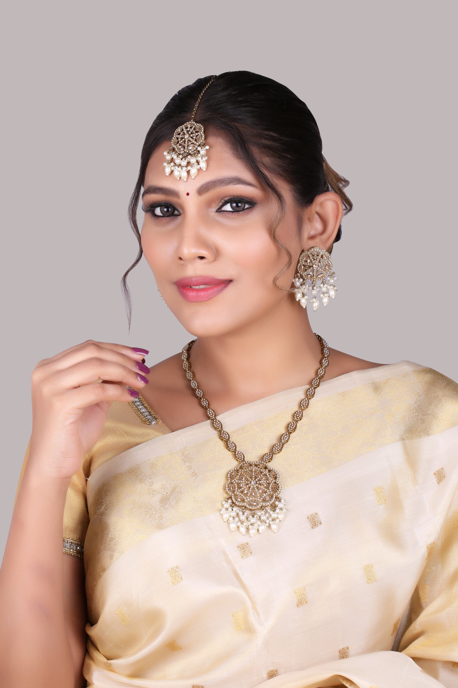 Pearl Long Necklace Set With Maang Tikka