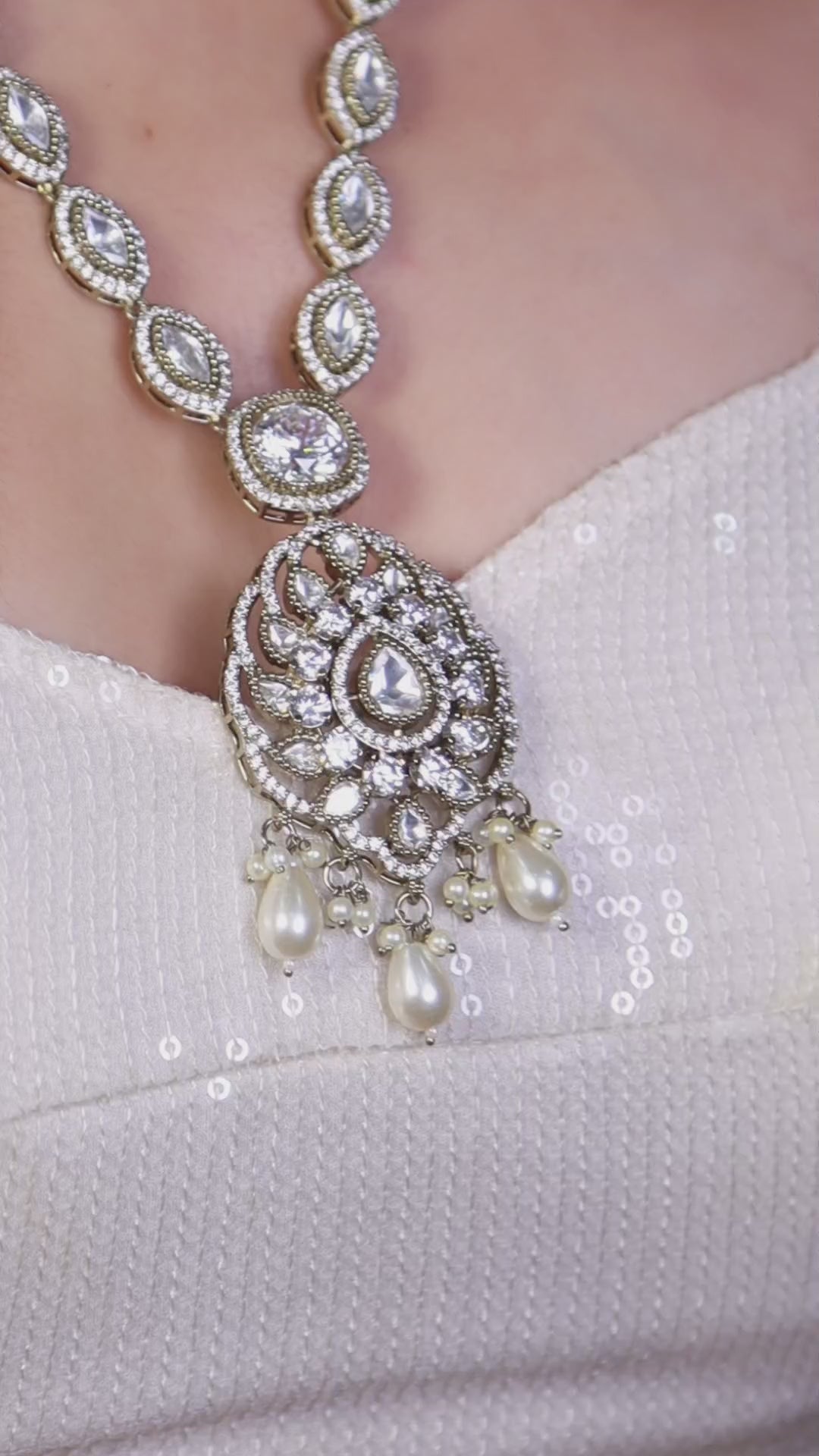 Victorian American Dimond Moissanite Necklace with Earrings