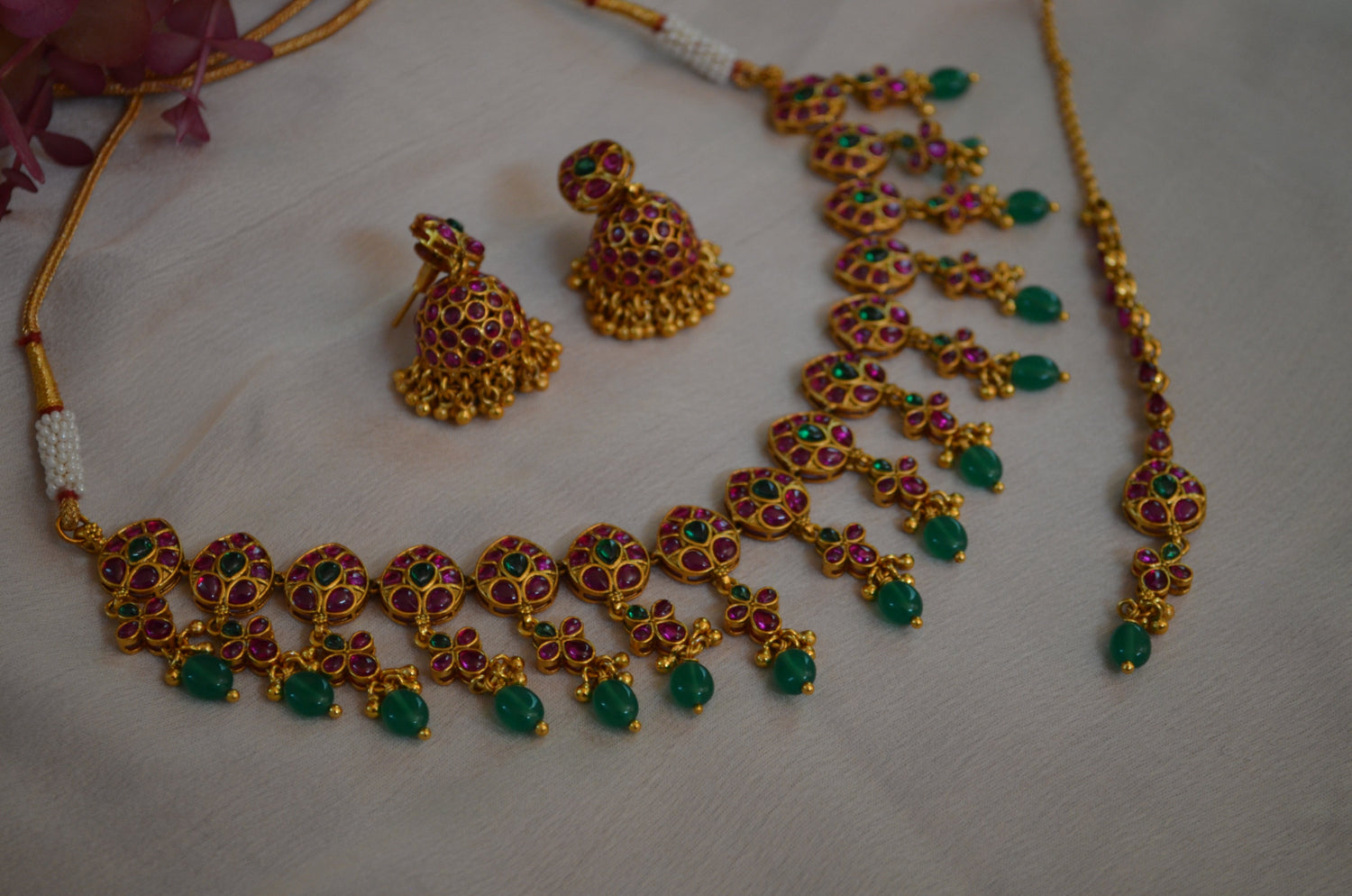 Kemp Multi Stone Leaf Shape Choker Set With Jhumki & Maang Tikka Necklaces