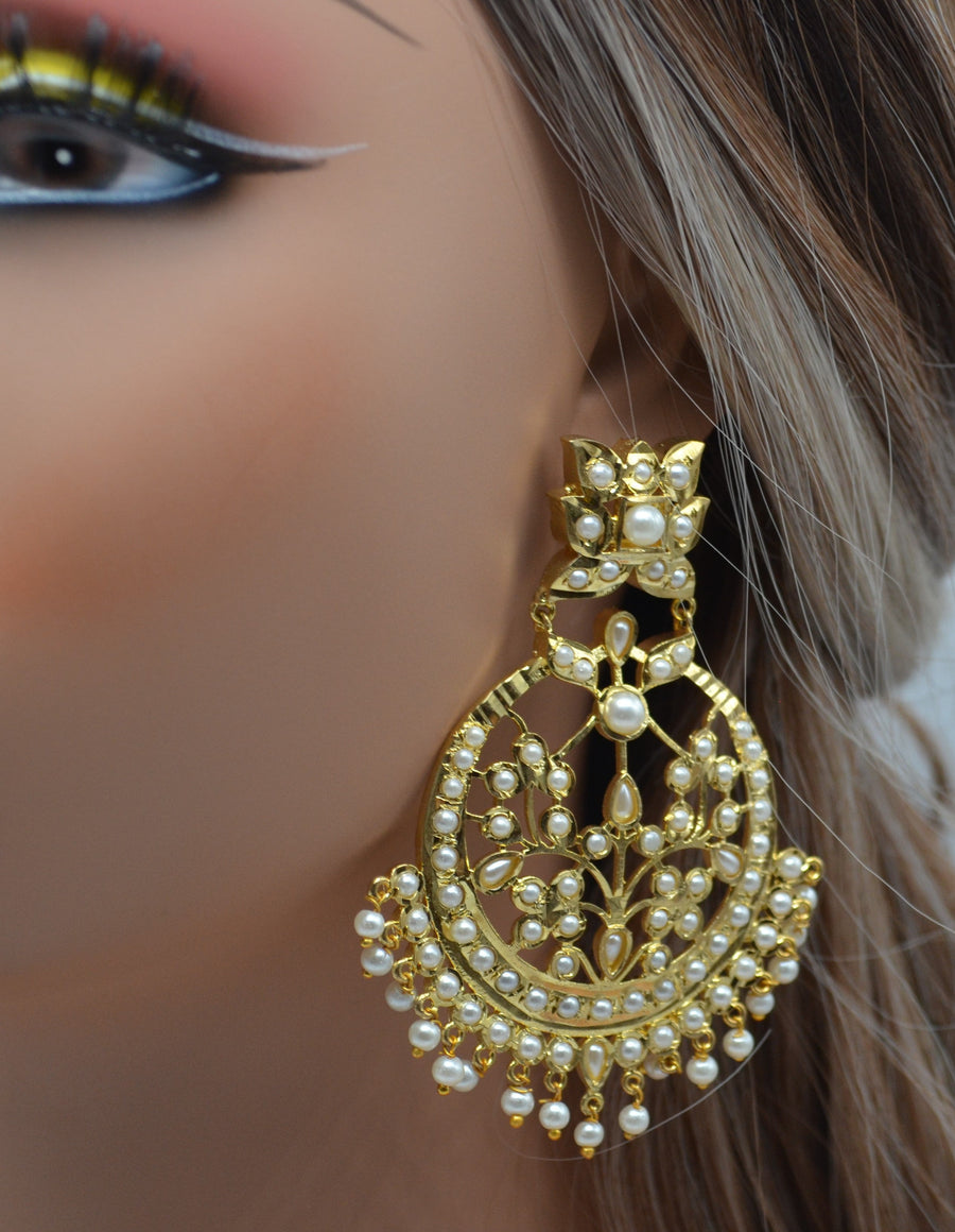 Naaz Jadau Oversized Chandbali Earring Earrings