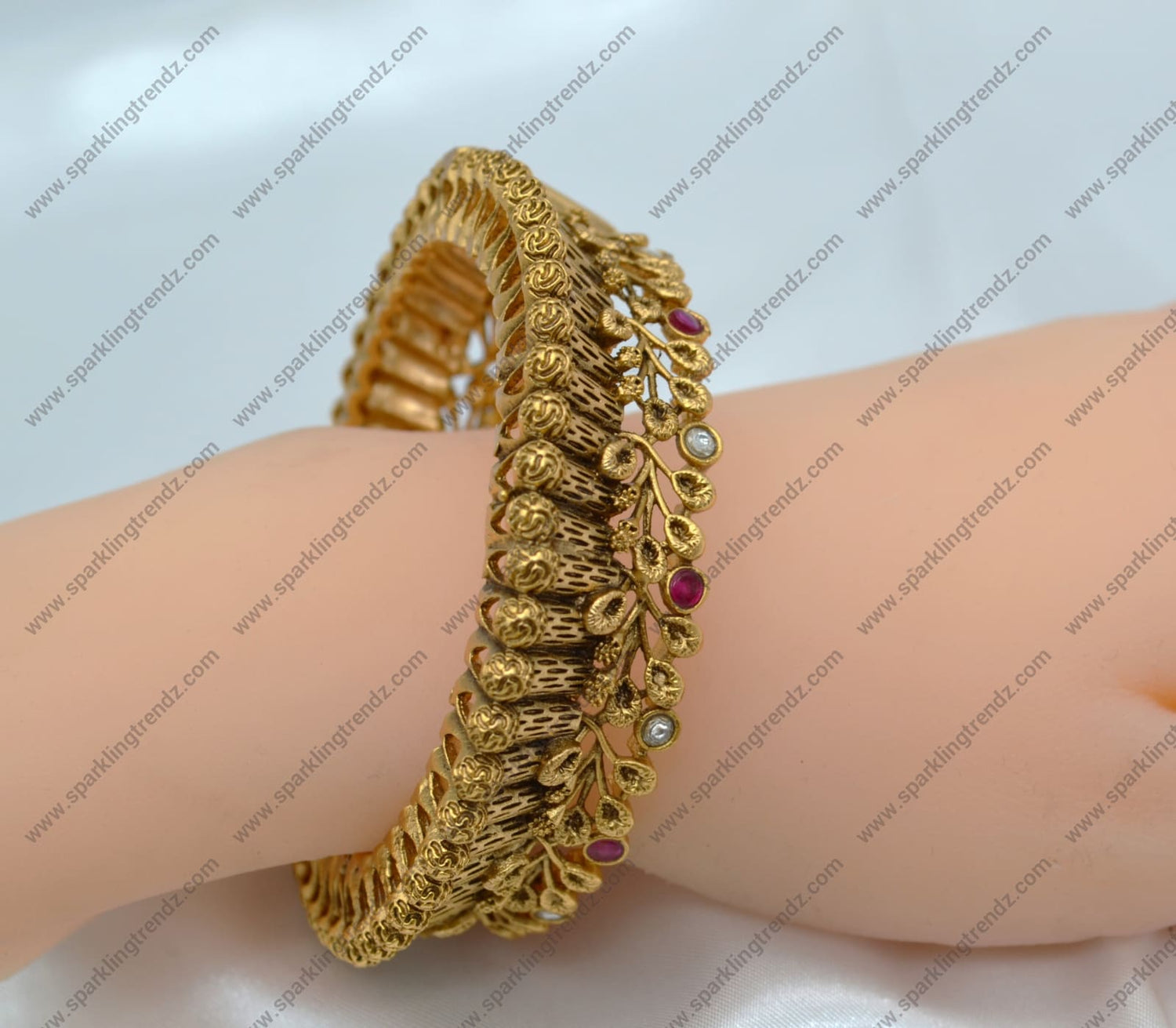 Mohe Openable Traditional Kada - Single Or Pair Size 2.6 Bangles
