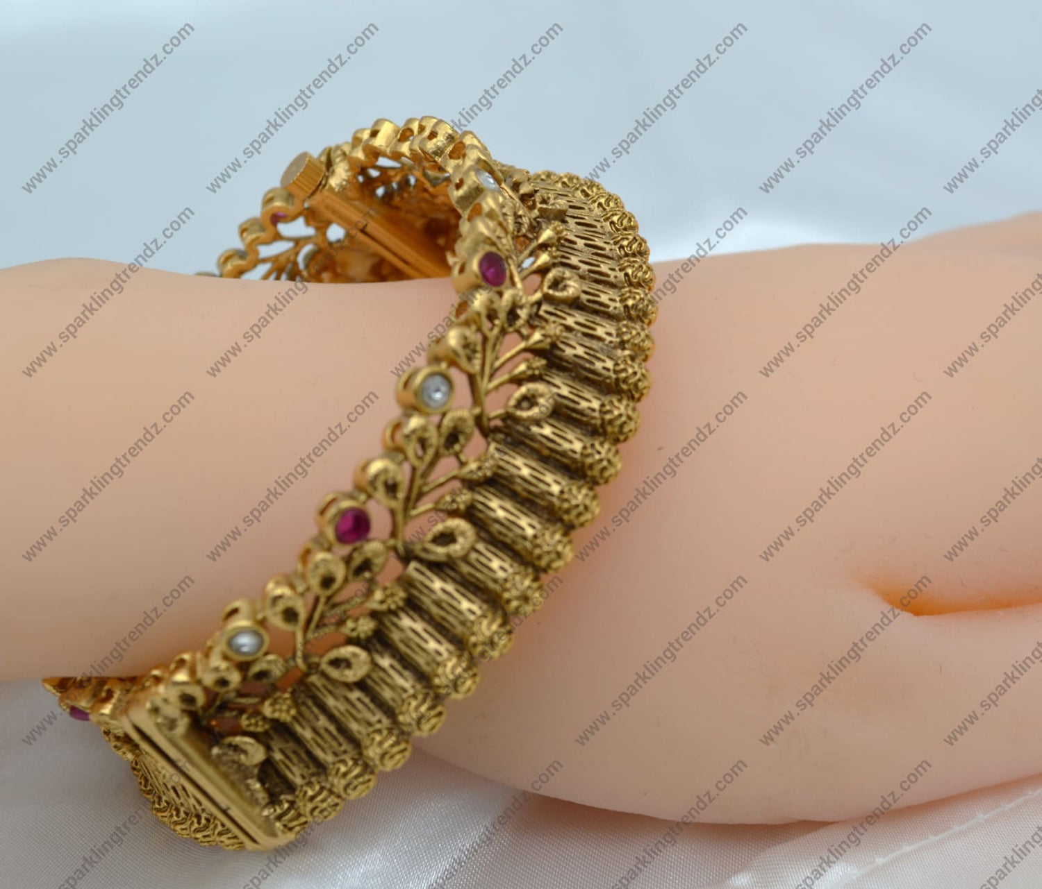 Mohe Openable Traditional Kada - Single Or Pair Size 2.6 Bangles