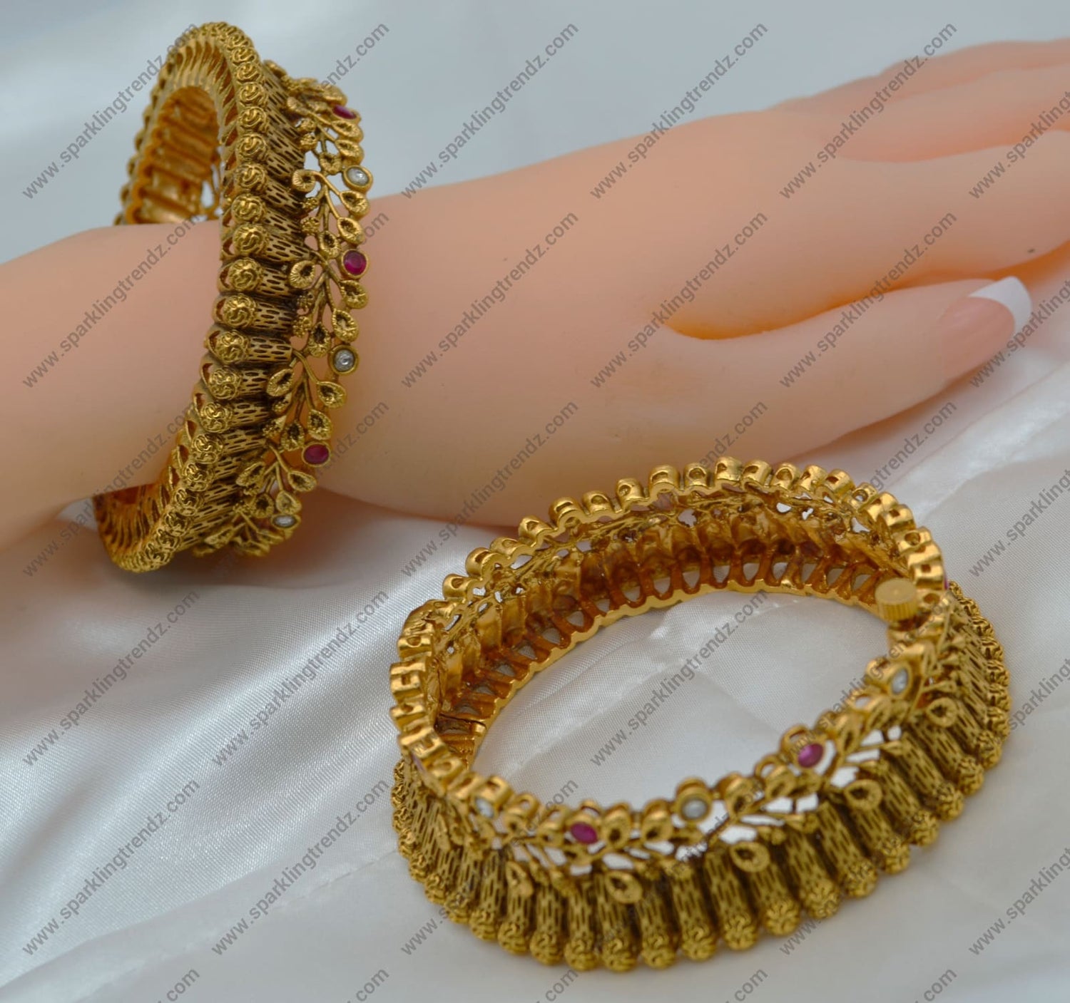 Mohe Openable Traditional Kada - Single Or Pair Size 2.6 Bangles