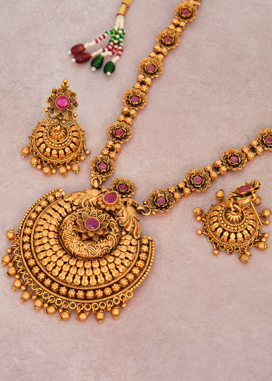 Ruby Kemp Stone Necklace Set With Jhumki