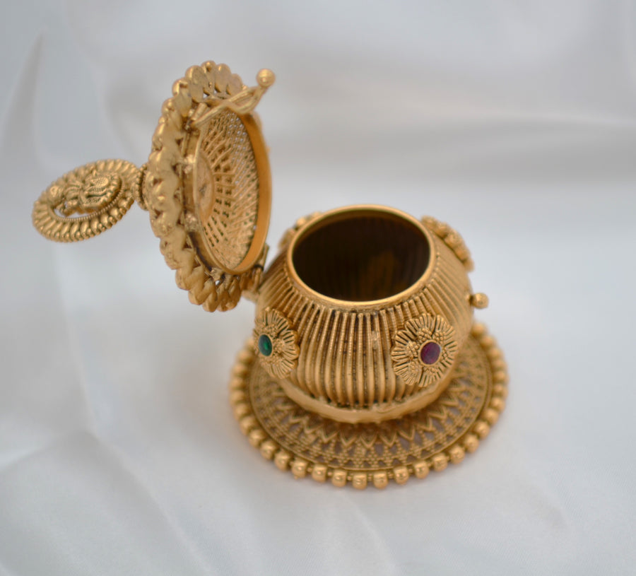 Traditionally Carved And Crafted Lakshmi Sindoor Box