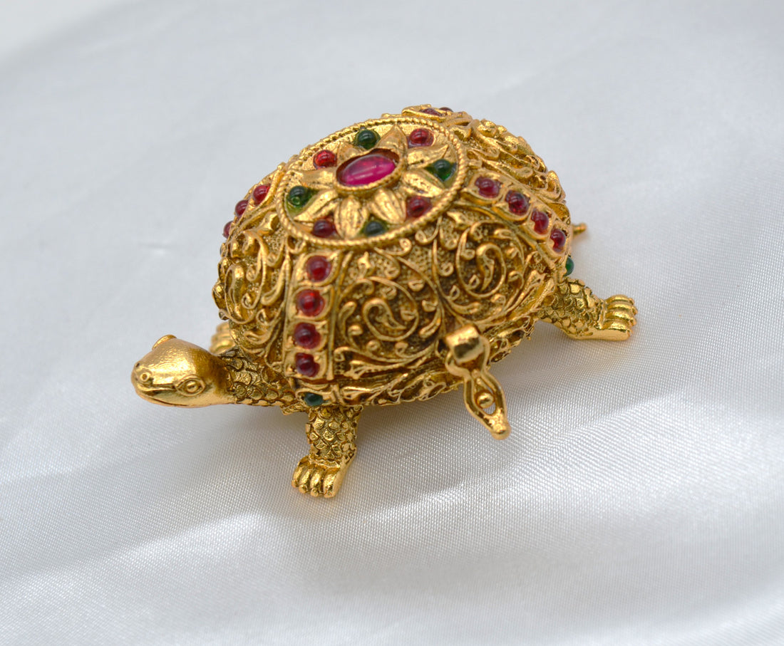 Tortoise Design With Kemp Stone Sindoor Box