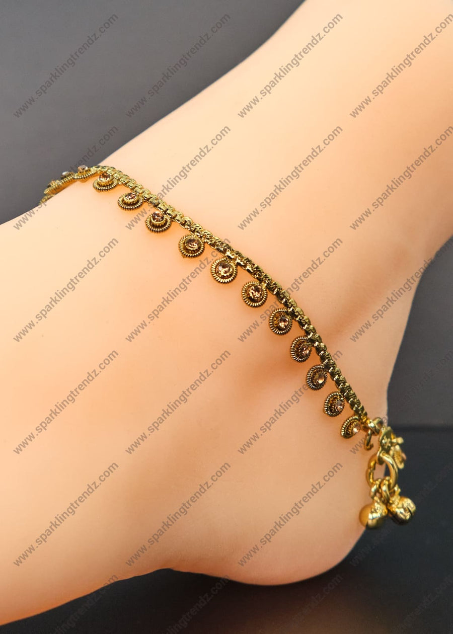 Antique Gold Polki Anklet Set Anklets