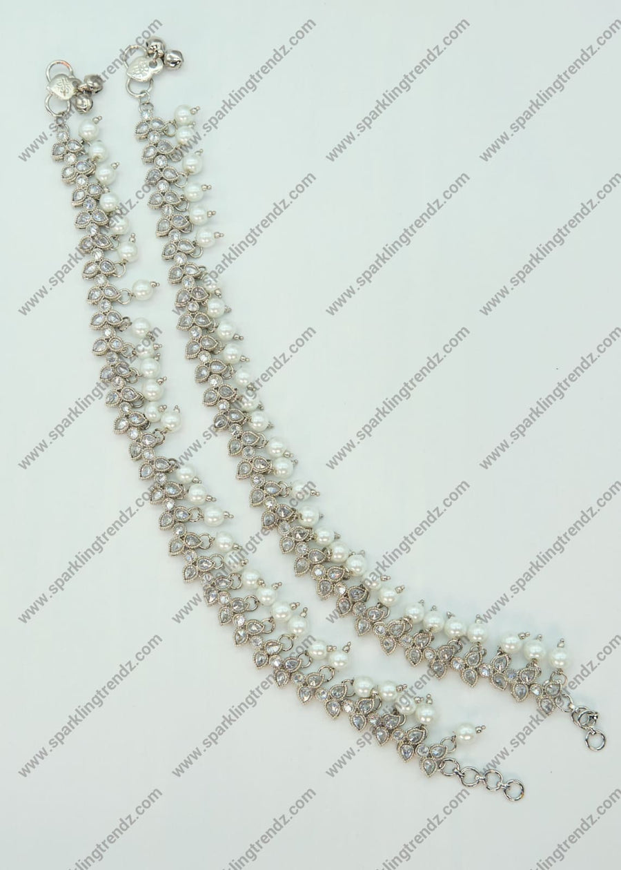 Mahi White Silver Polki Anklet Set Anklets
