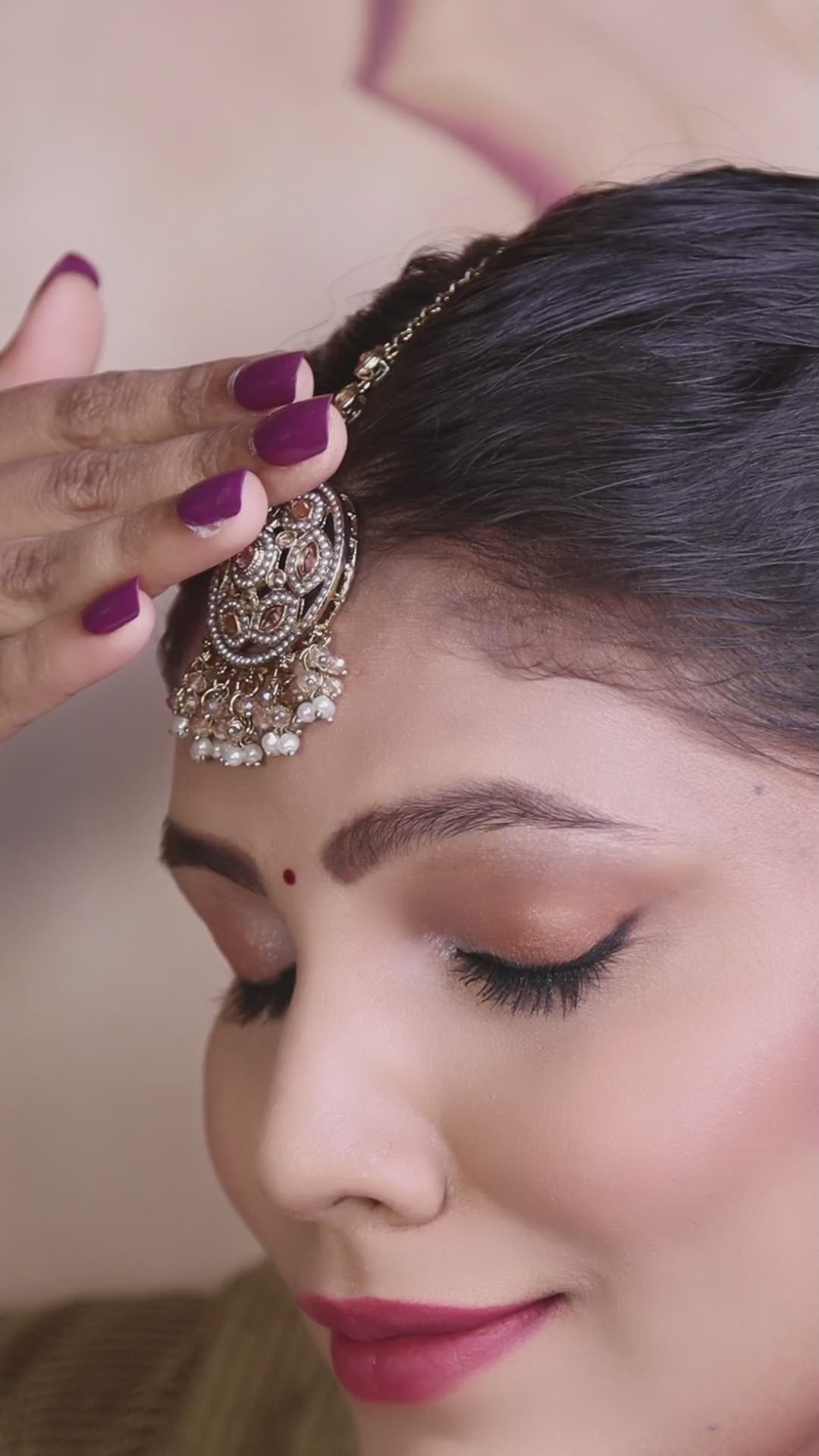 Antique Gold Pearl Cluster Choker Set with Chandbalis &amp; Maang Tikka video