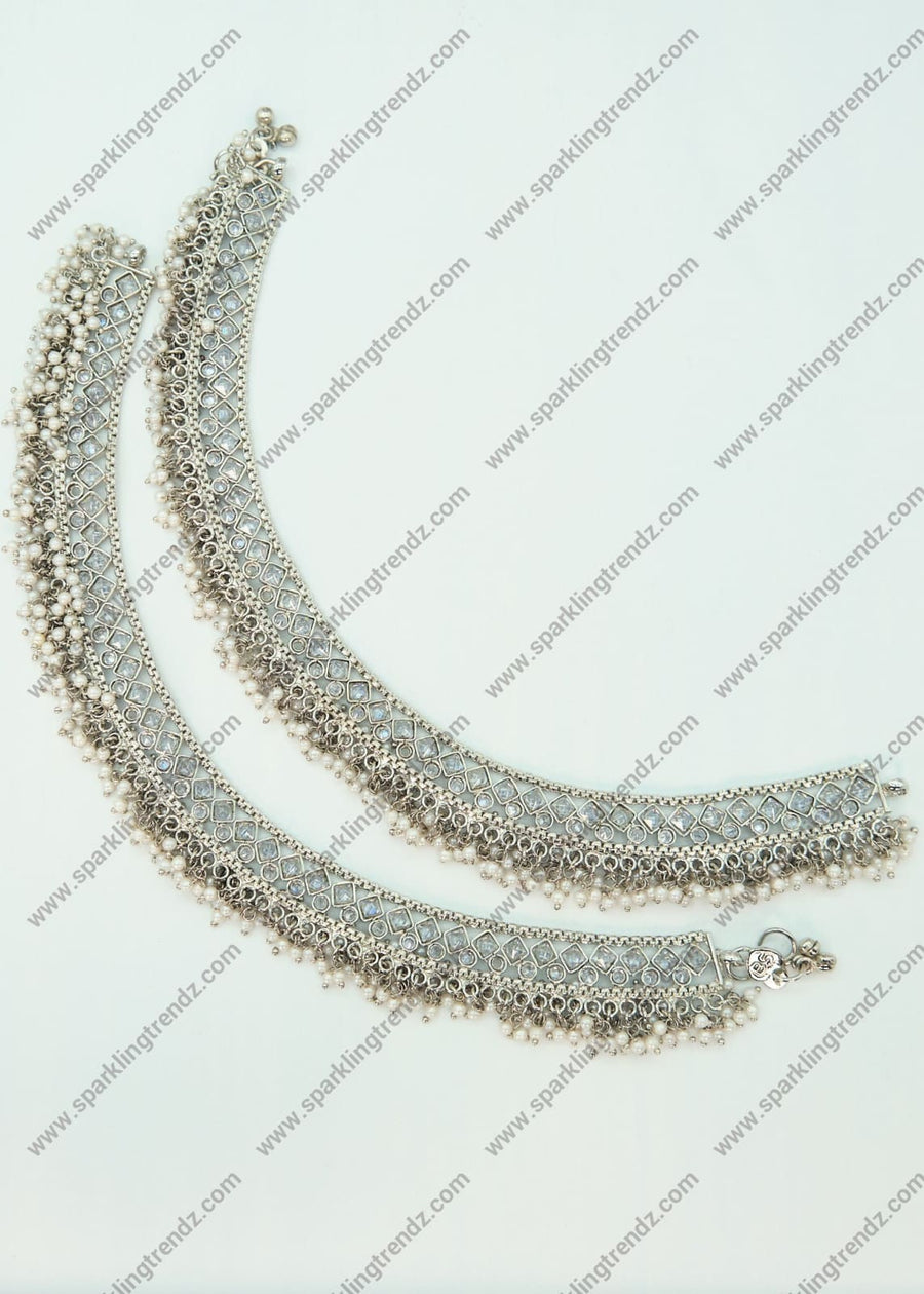 Shanaya Silver Polki Anklet Set Anklets