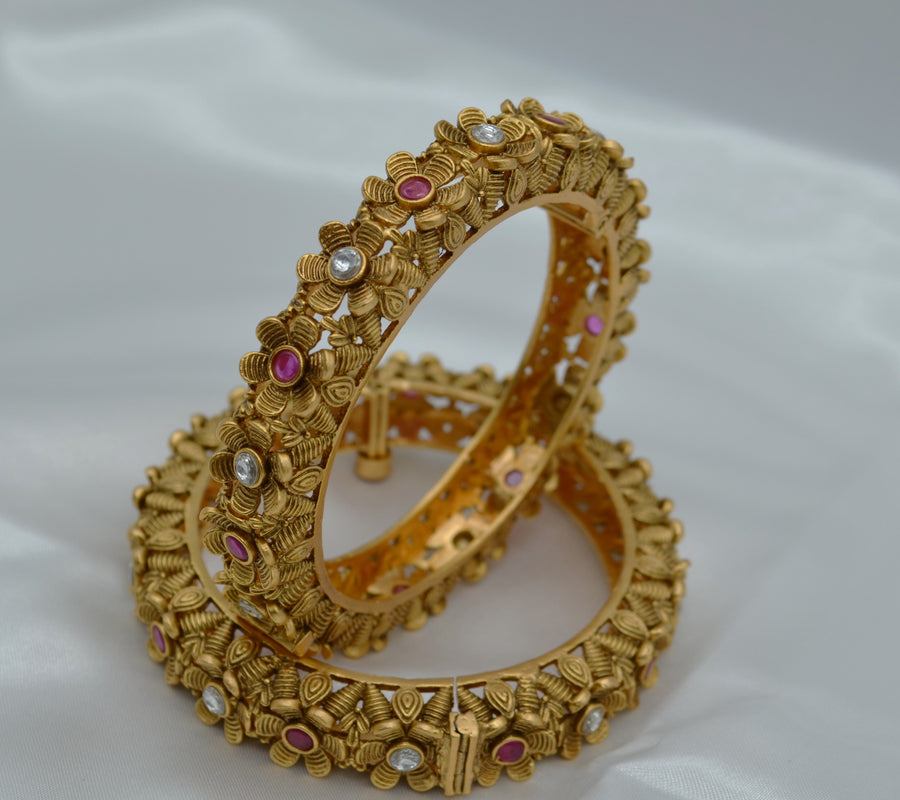 Aamna Traditional Openable Kada Flower Pattern - Single Or Pair Bangles