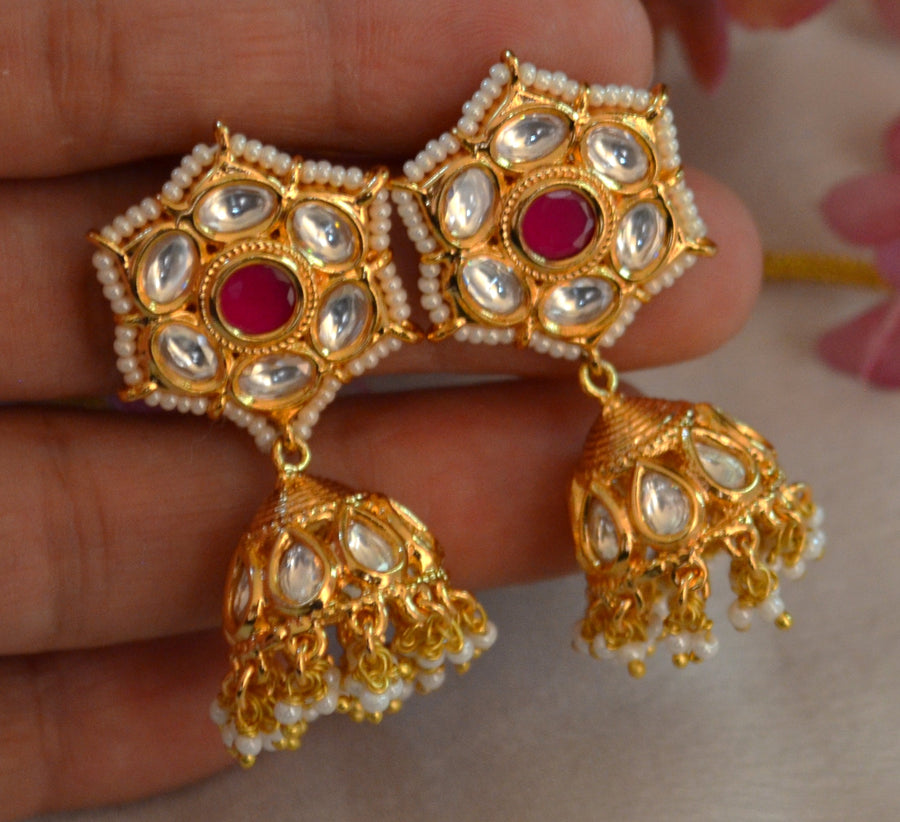Curvy Flower Tyaani Kundan Pearl Beaded Jhumki Earring Choker Set Necklaces