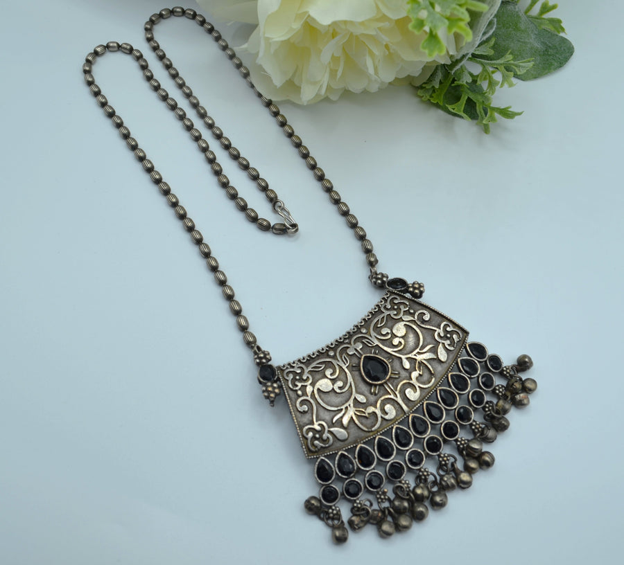 German Silver Fusion Monalisa Pendant Necklace Black Necklaces