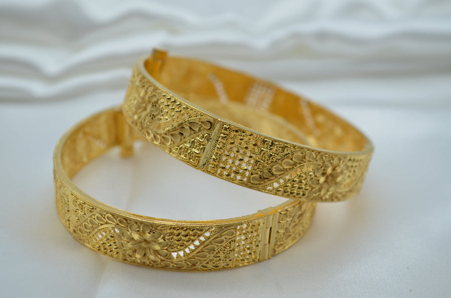 Traditional 1 Gram Gold Plated Openable Kada Set Bangles