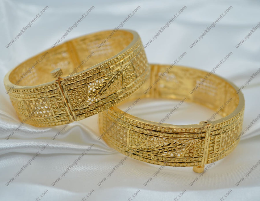 Traditional 1 Gram Gold Plated Openable Kada Set Bangles